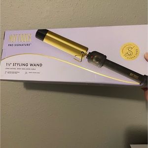 Brand NEW Hot tool styling wand